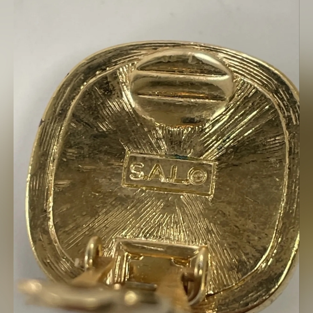SWAROVSKI AMERICA "Sal" LTD. GOLD-TONE COSTUME JEWELRY CLIP-ON EARRINGS Rare!! - Picture 7 of 10